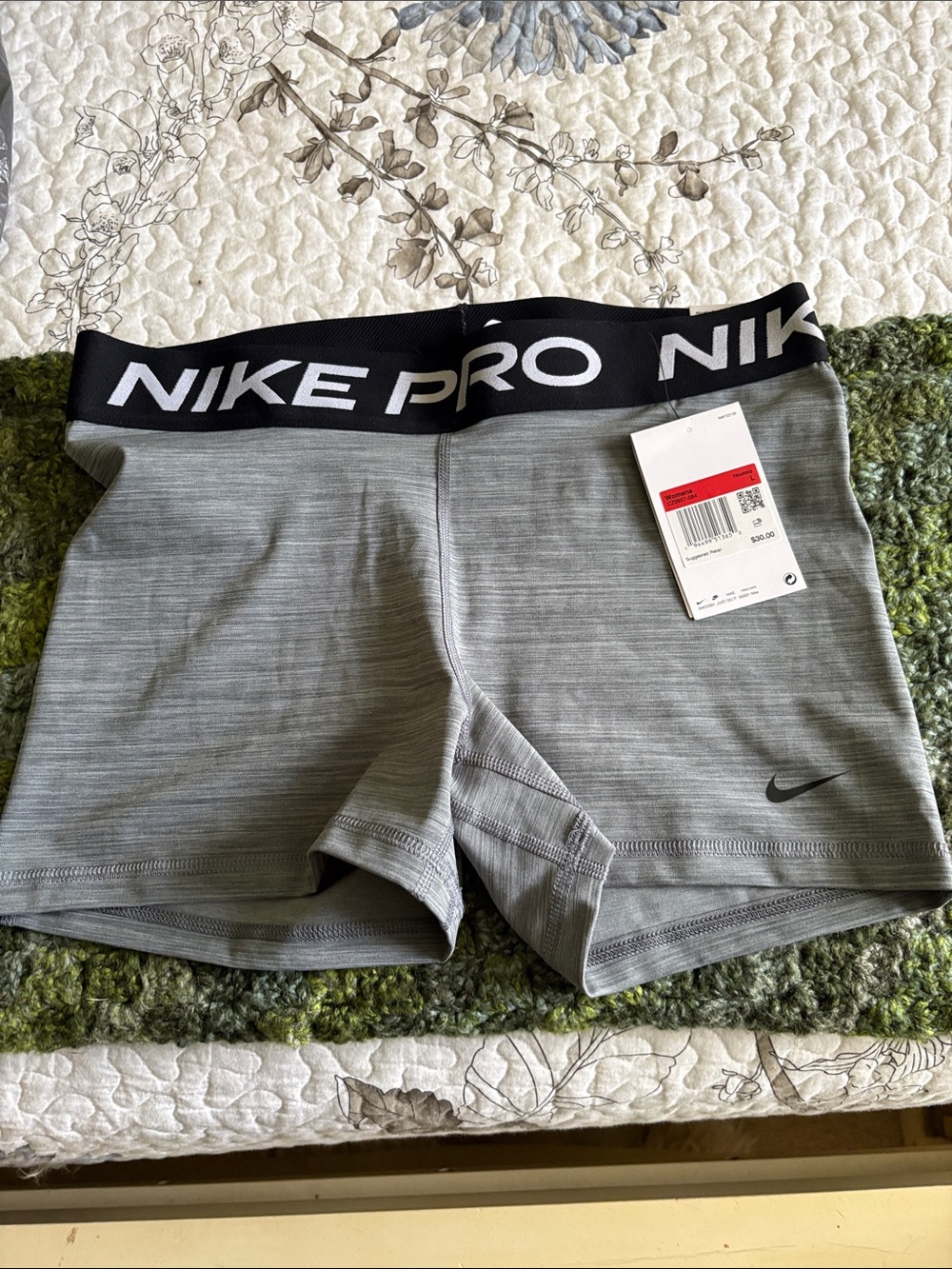 NWT - Nike Pro Gray Women's Compression Bike Shorts - L